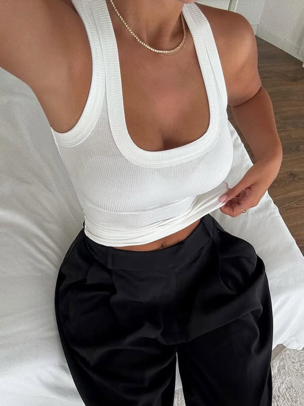 Ribbed Solid Color Tank - Picture 3 of 14